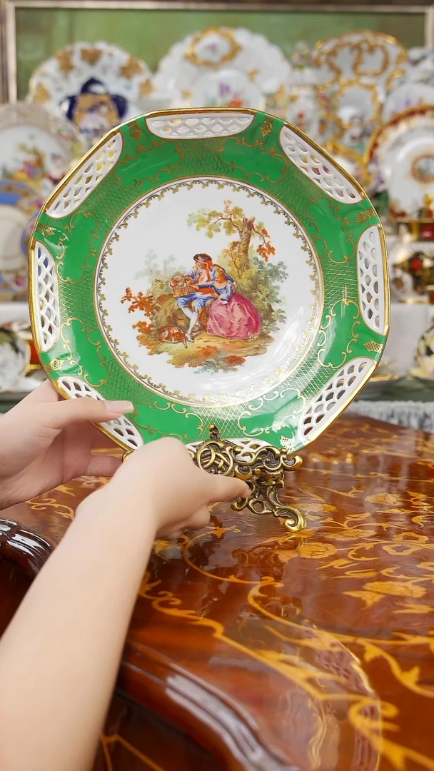 摆件米多家中古瓷器如图所示82