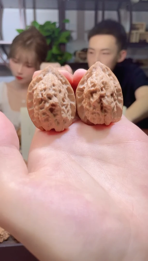 桃核吊坠34尺雪妖姬