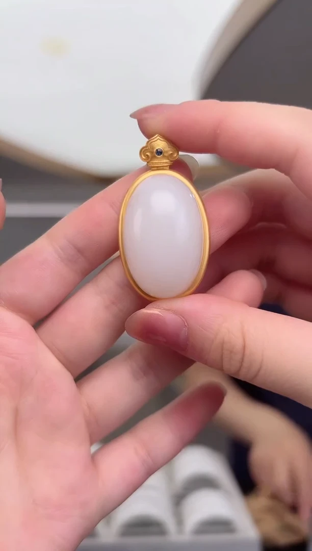 和田玉18K金镶嵌颈饰-08多样性发货 发其一