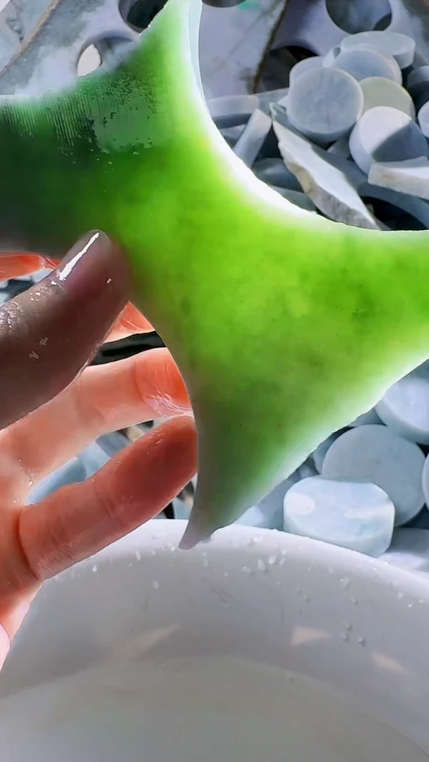 翡翠裸石缅甸翡翠A货文1325