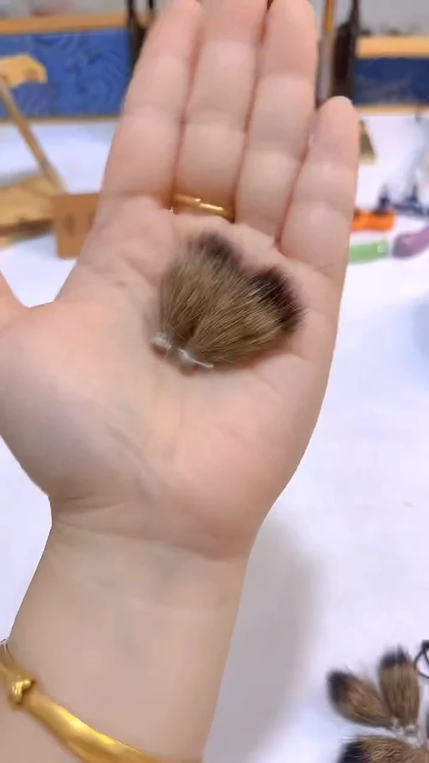 纯紫毫的毛头两个