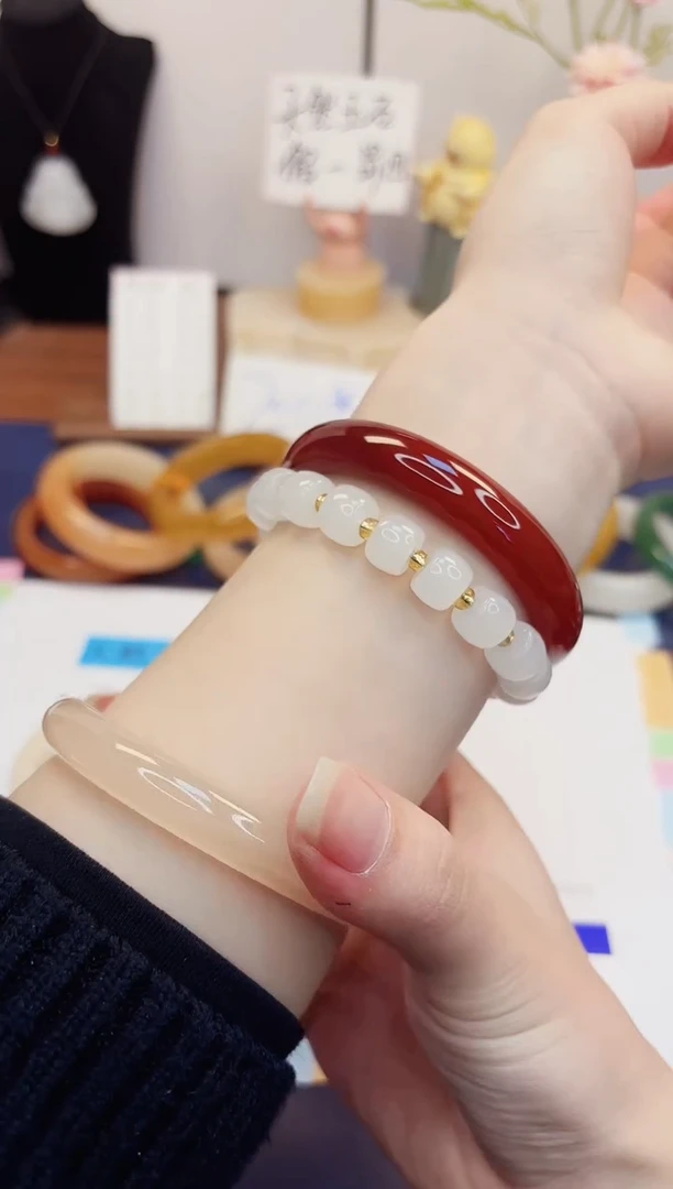 【闪购商品】石英质玉手镯未镶嵌247-玛瑙-圈口58