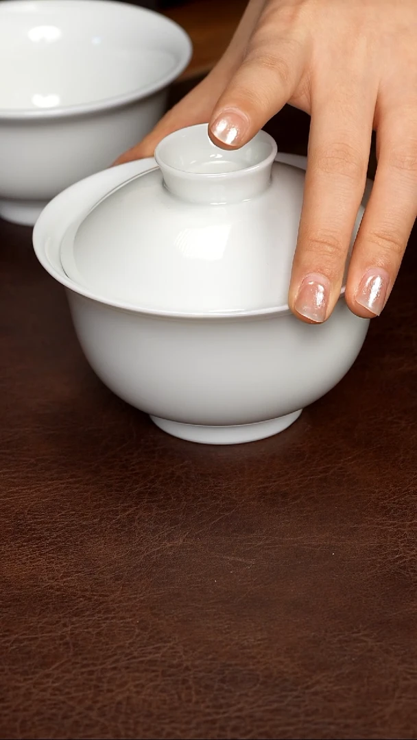 景德镇白胎元宝盖碗170