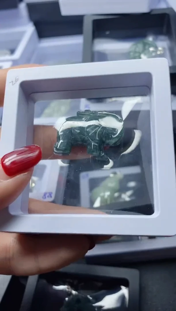 【闪购商品】翡翠吊坠(不含链)未镶嵌39615