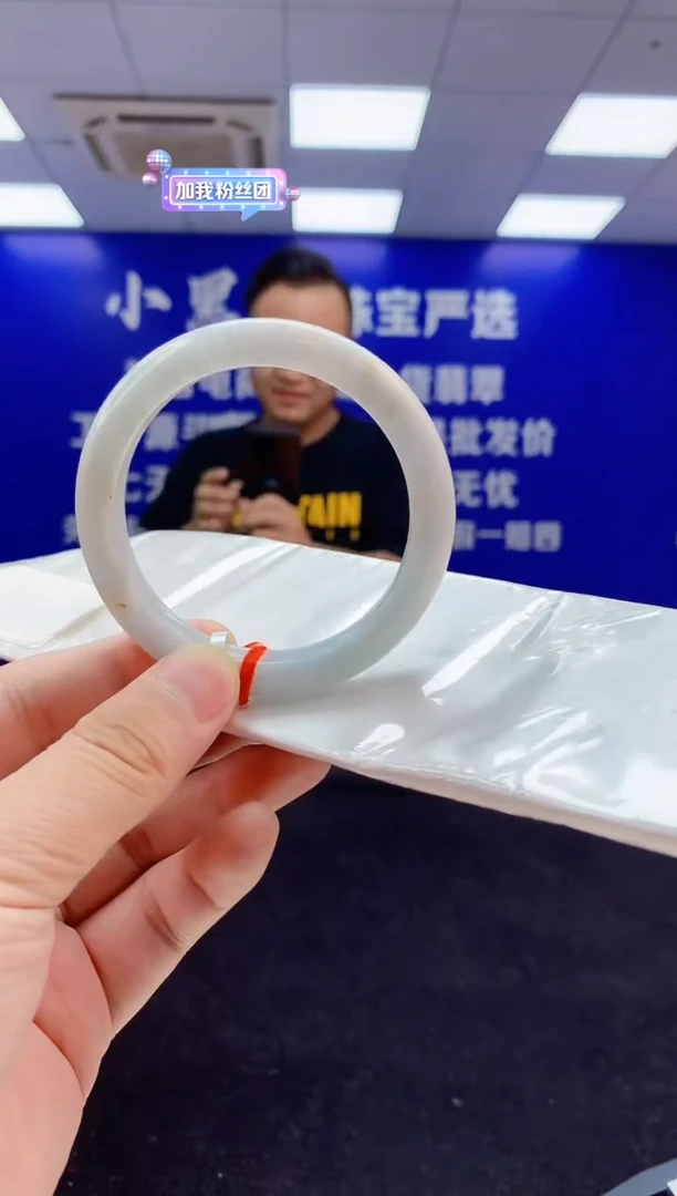 翡翠手镯未镶嵌1天然翡翠默认有瑕完美主义者勿拍