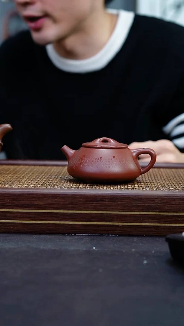 茶壶紫砂  龙血砂    景舟满瓢     160cc   全手工  满刻