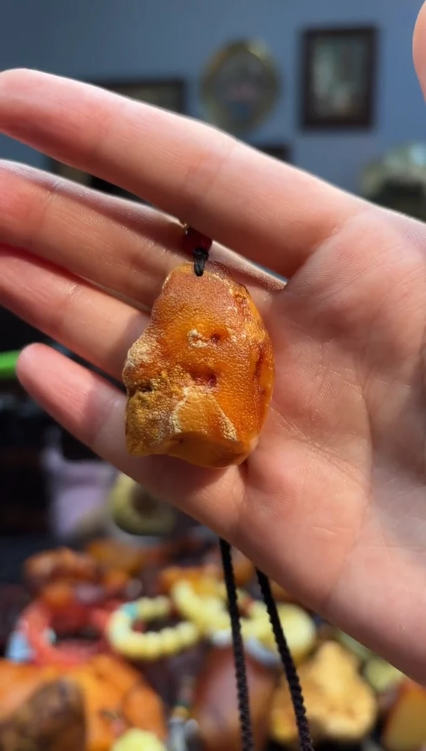 琥珀颈饰未镶嵌吊坠