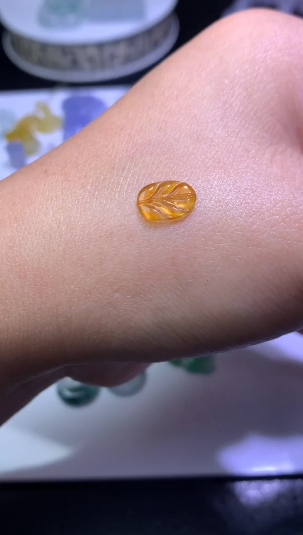 未镶嵌定制翡翠毛货