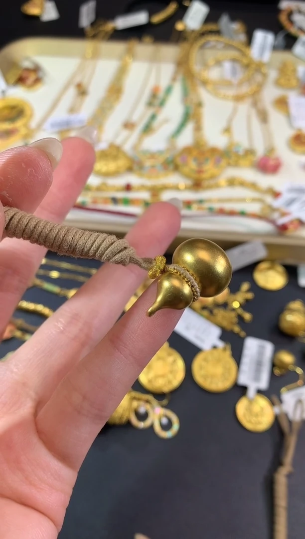 吊坠(不含链)定制足金150-葫芦（多样性发货一件