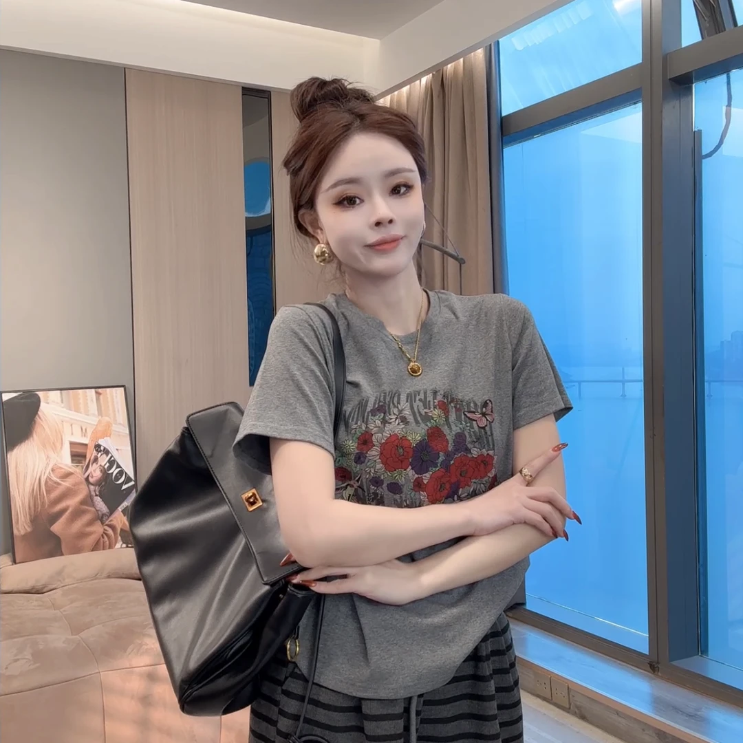 【晓溪服饰】春季新款简约重工印花休闲宽松百搭圆领短袖T恤女6013