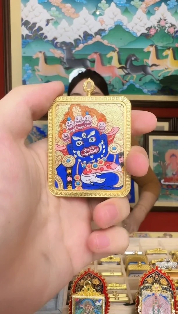 吊坠大黑-热贡纯手绘周毛