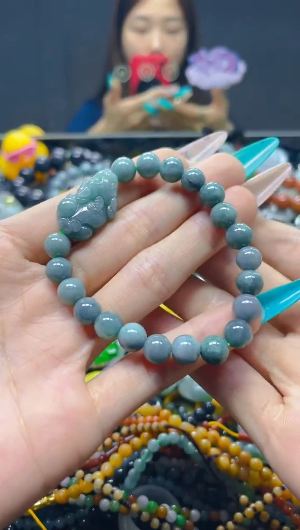 翡翠未镶嵌颈饰8MM/Y/翡翠A货，一件也是批发价