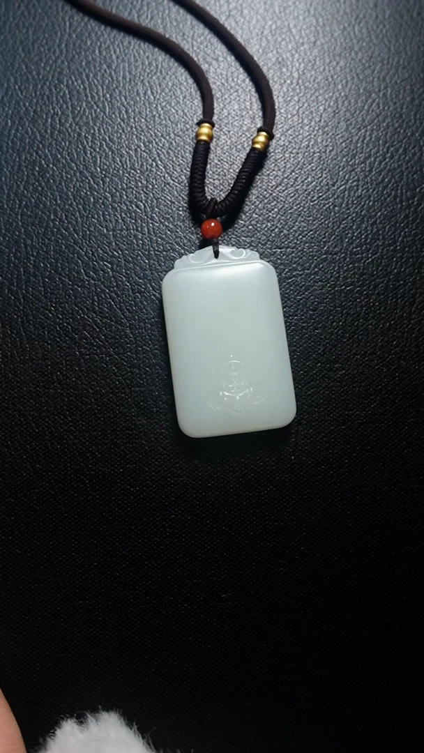 颈饰未镶嵌和田玉无事牌