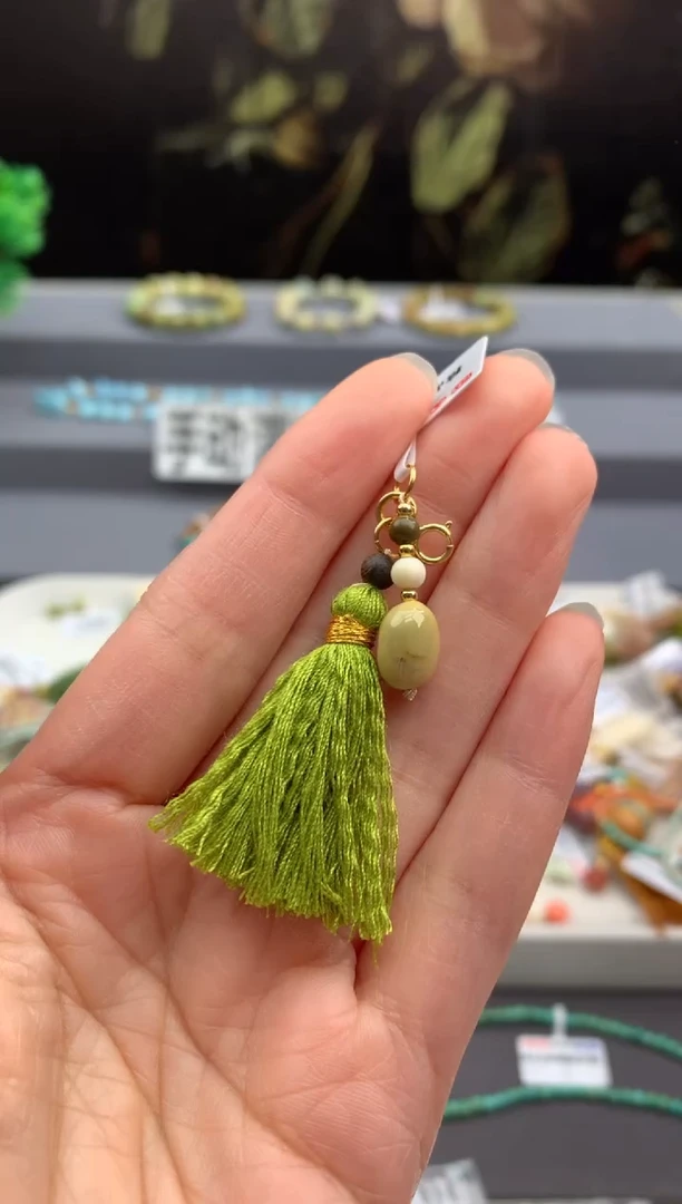 未镶嵌挂件南红玛瑙茜.F114