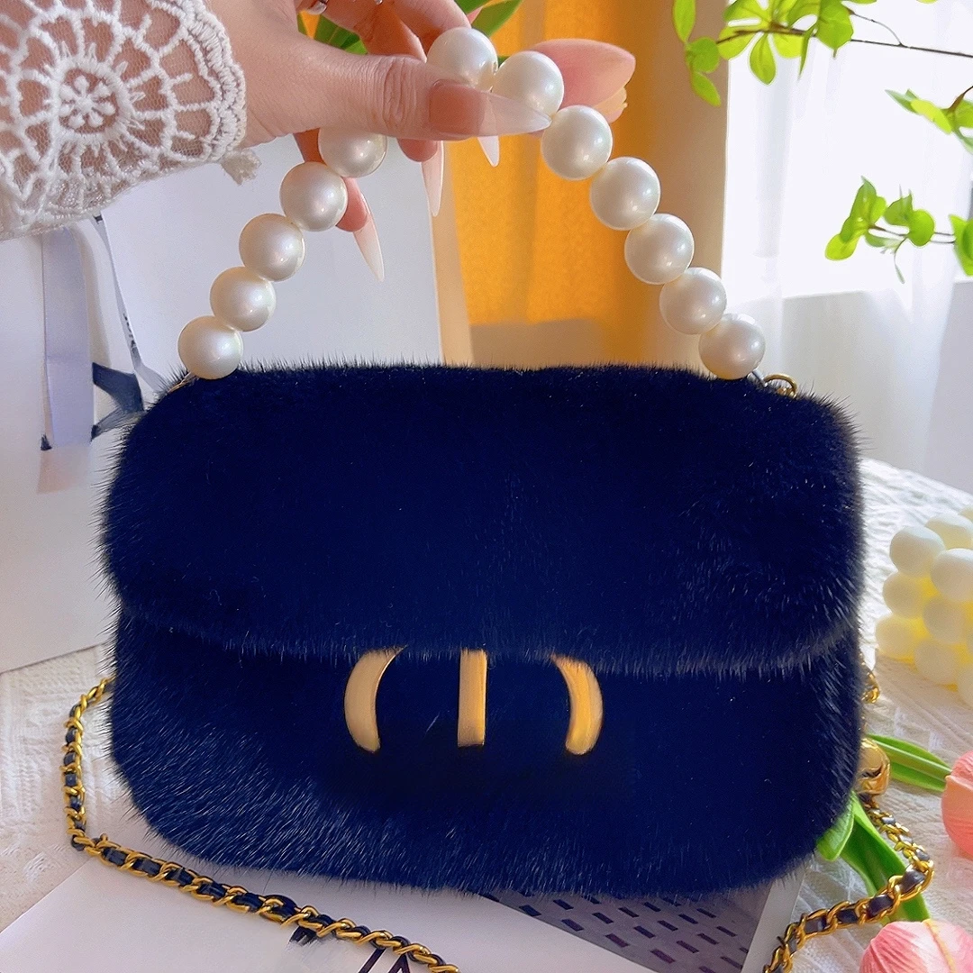 小香风ins水貂毛洋气便携手提包斜挎包百搭时尚秋冬女士皮草包送