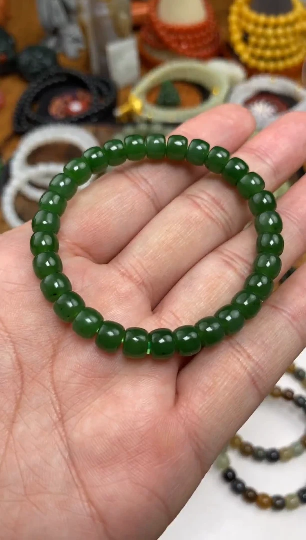 颈饰未镶嵌和田玉手串