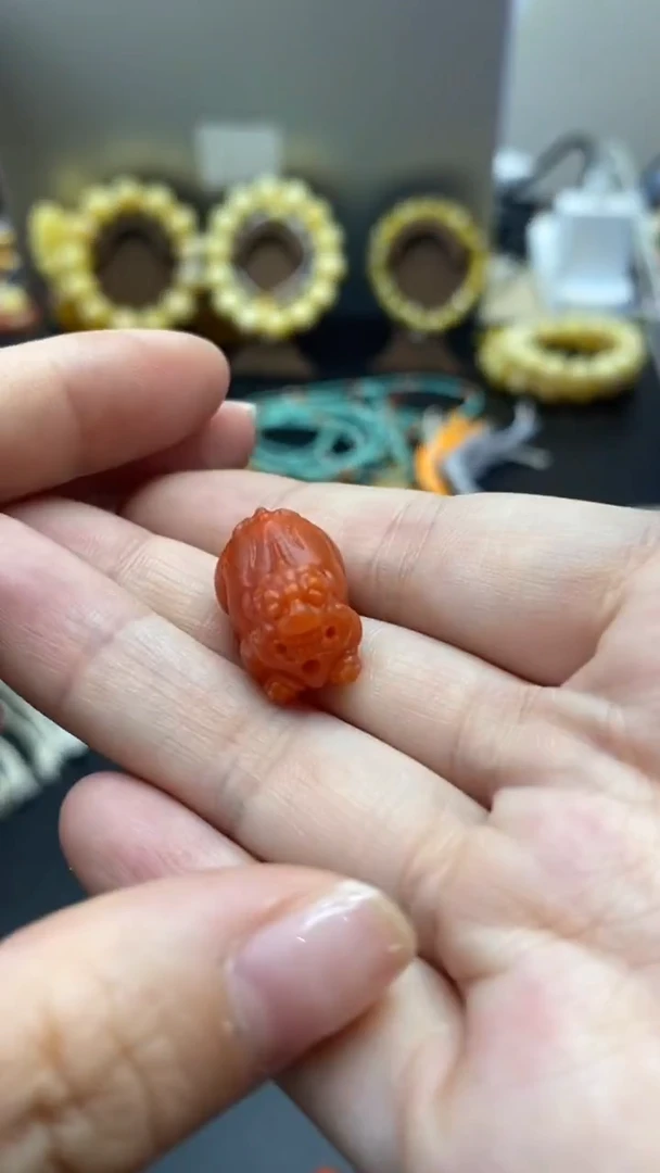 未镶嵌南红玛瑙珠宝奇石386