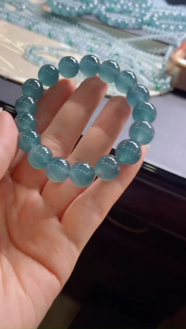 未镶嵌定制翡翠大*悠0869022588（卡十二*298单颗*17颗）