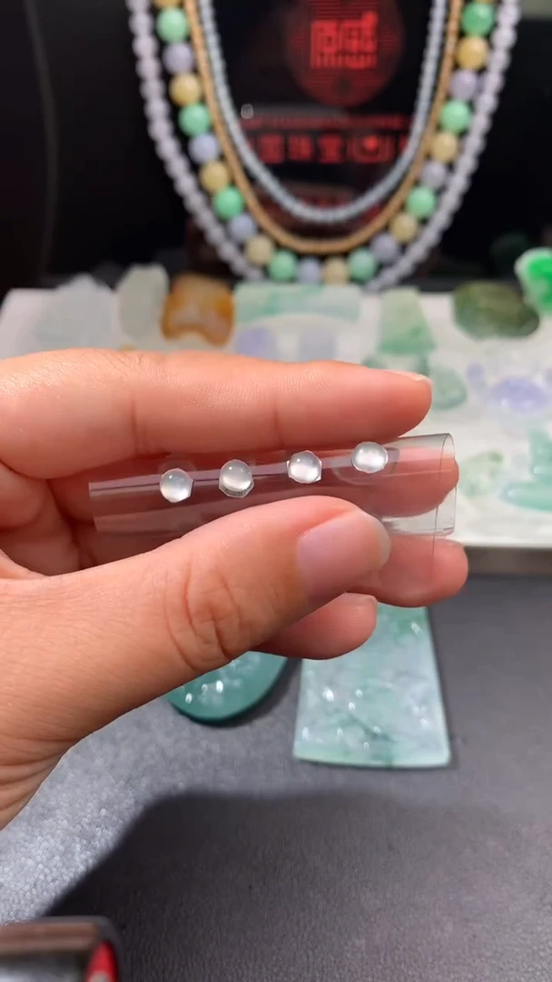 未镶嵌定制翡翠
