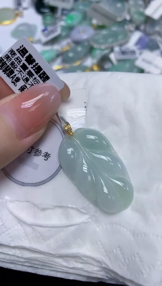 颈饰18K金镶嵌翡翠天然缅甸翡翠A货百元以上9元证书费自理