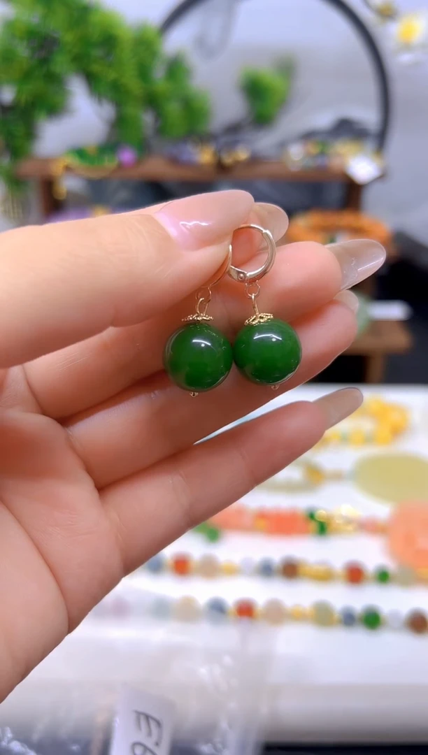 和田玉（碧玉）14K金镶嵌耳饰E600