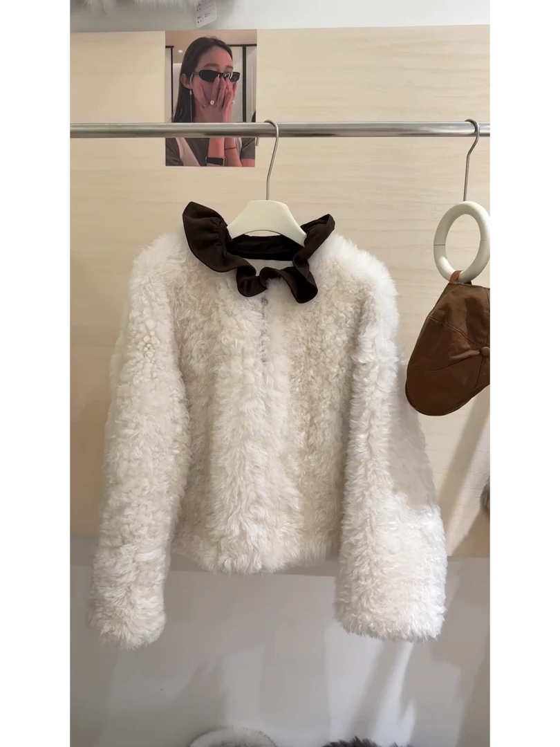 白色撞色花边羊羔毛短款韩里韩气的外套秋冬女厚款小香风毛毛上衣