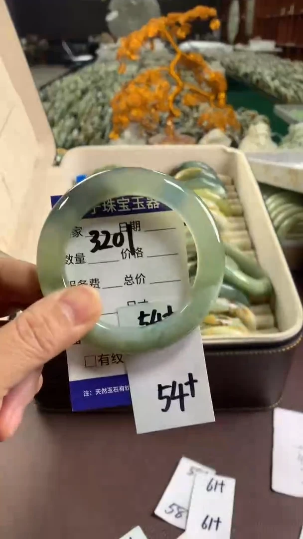 未镶嵌蛇纹石玉手镯3201