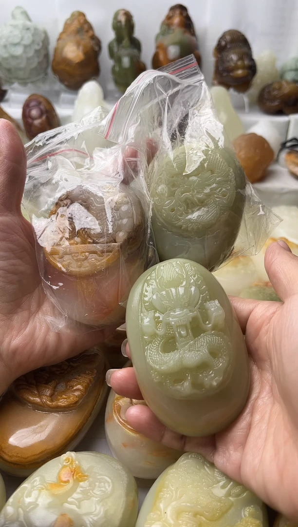 石材E****i方解石棉纹正常不退换龙三个