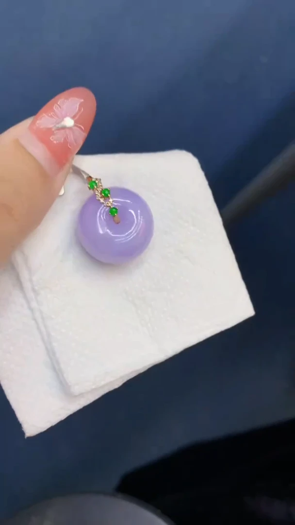 颈饰18K金镶嵌翡翠1