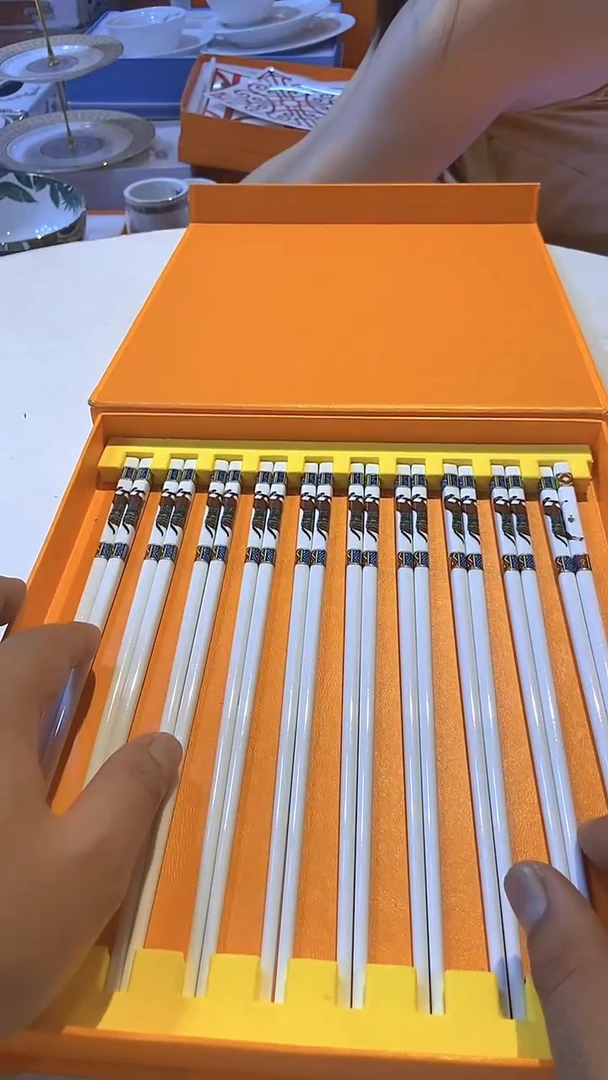 鸿辉家品牌瓷器，京东包邮！