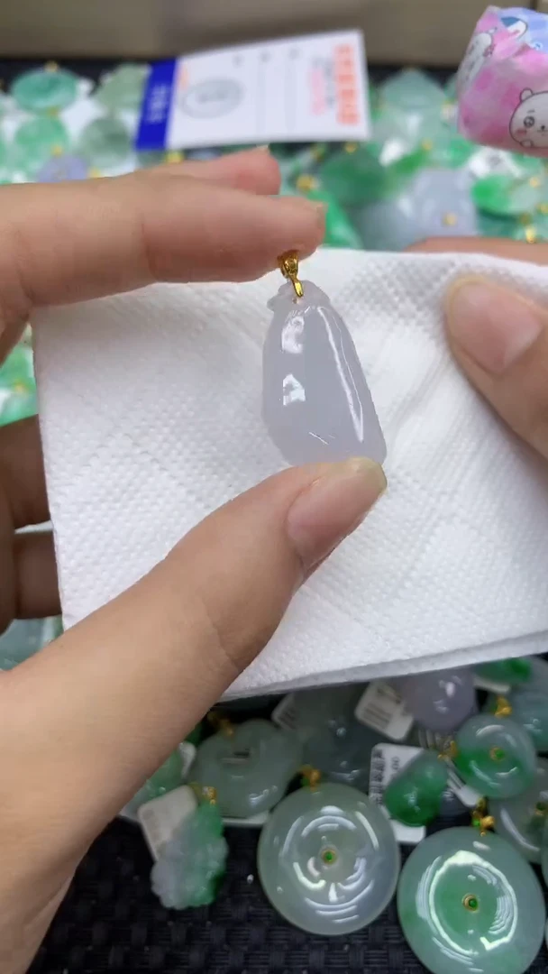 颈饰未镶嵌翡翠天然缅甸A货翡翠