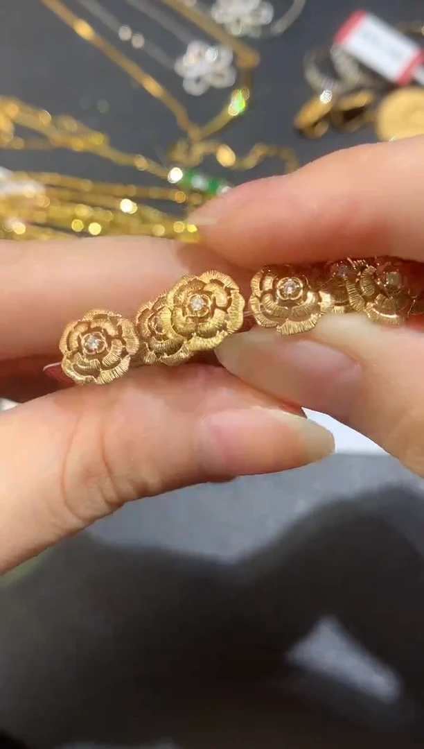 18K金镶嵌耳饰钻石多样性发其一D63|1180
