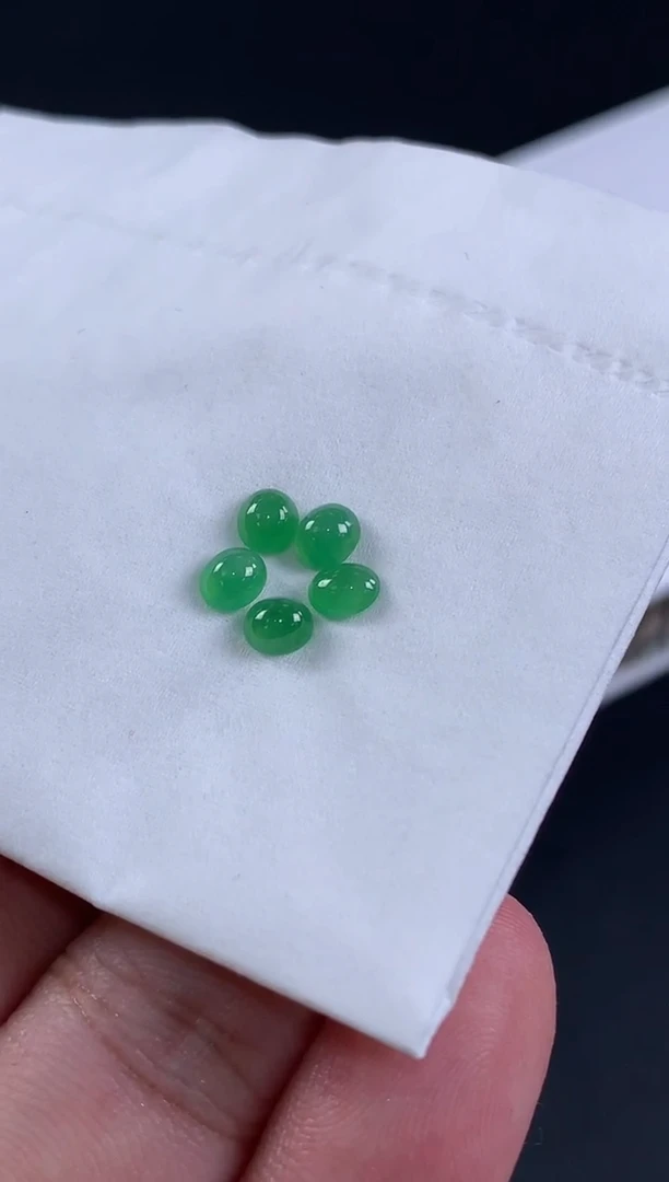 裸石翡翠多样性发一件