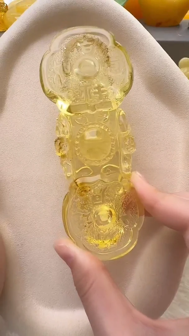 琥珀颈饰未镶嵌吊坠