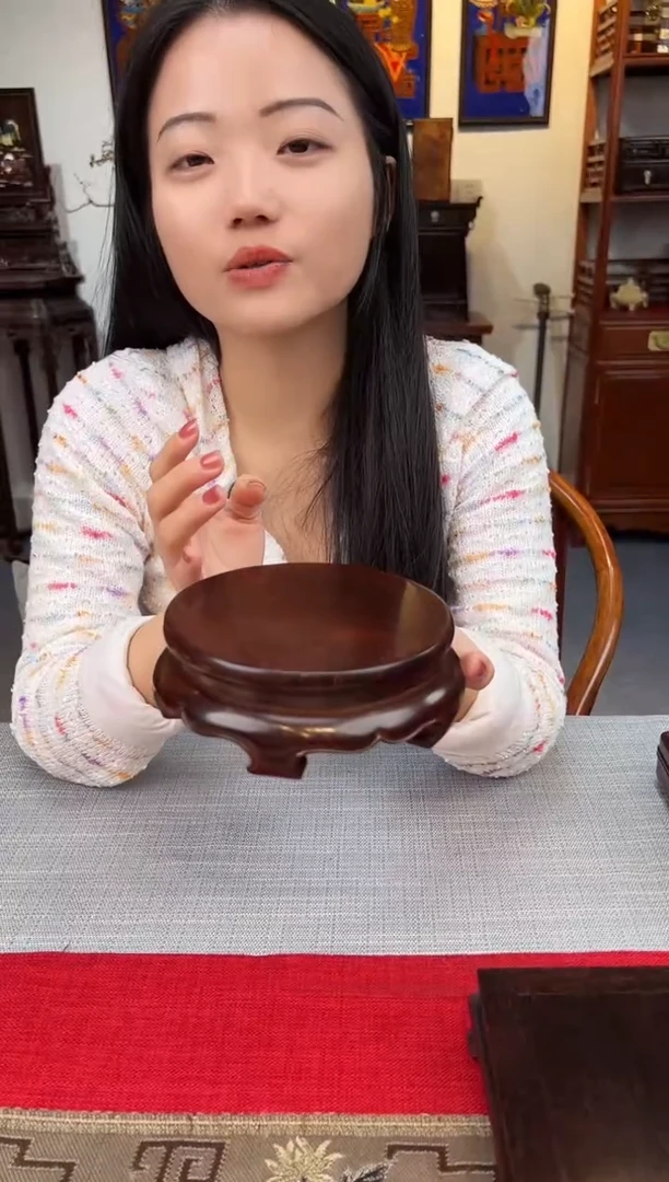 紫檀木类成套家具案上圆形底座