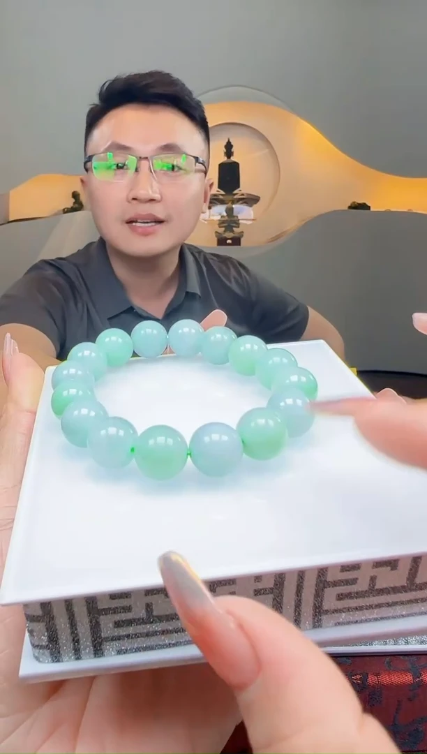 定制翡翠未镶嵌Q08085翡翠