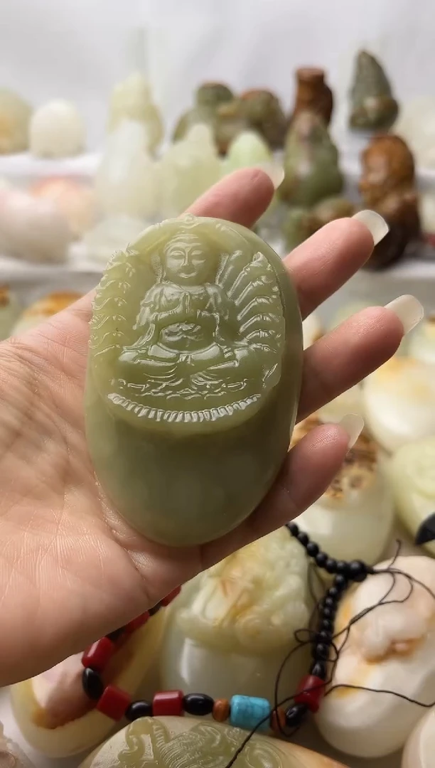 石材方解石手把件不退换千手观音微瑕