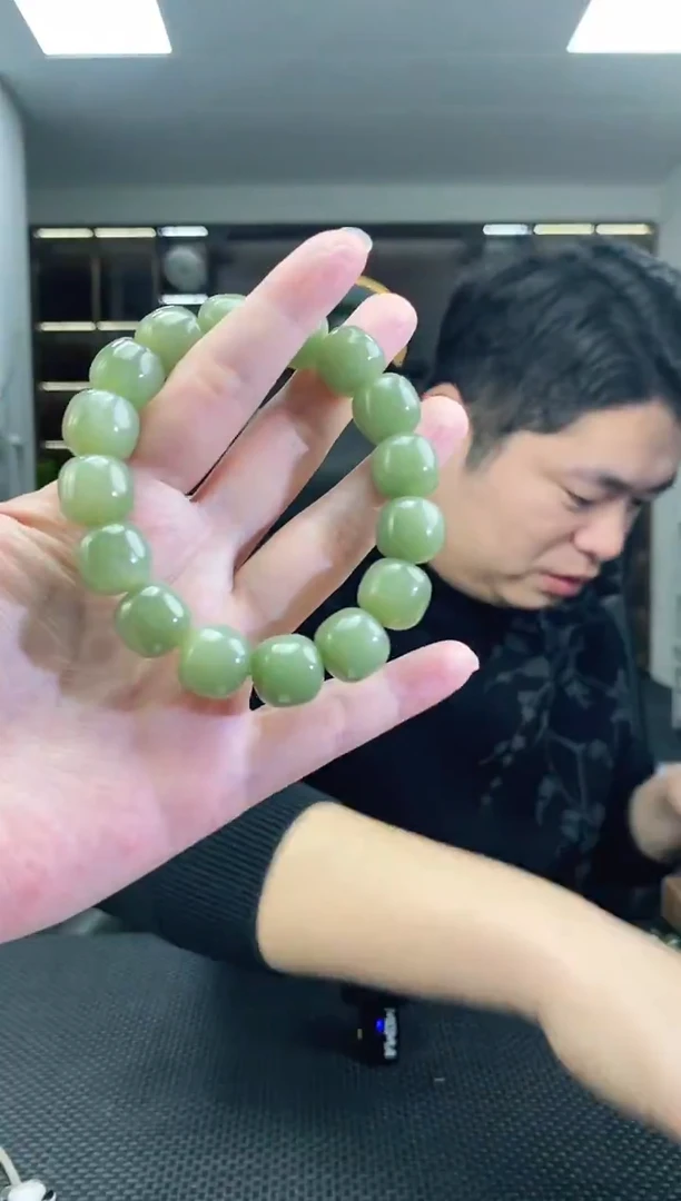 颈饰未镶嵌和田玉桶珠卡14手串清货4