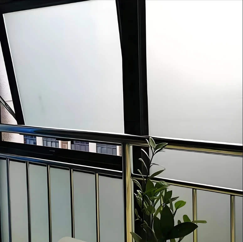 带胶玻璃贴膜透光不透明办公室隐私卫生间防窥卫生间玻璃防窥膜