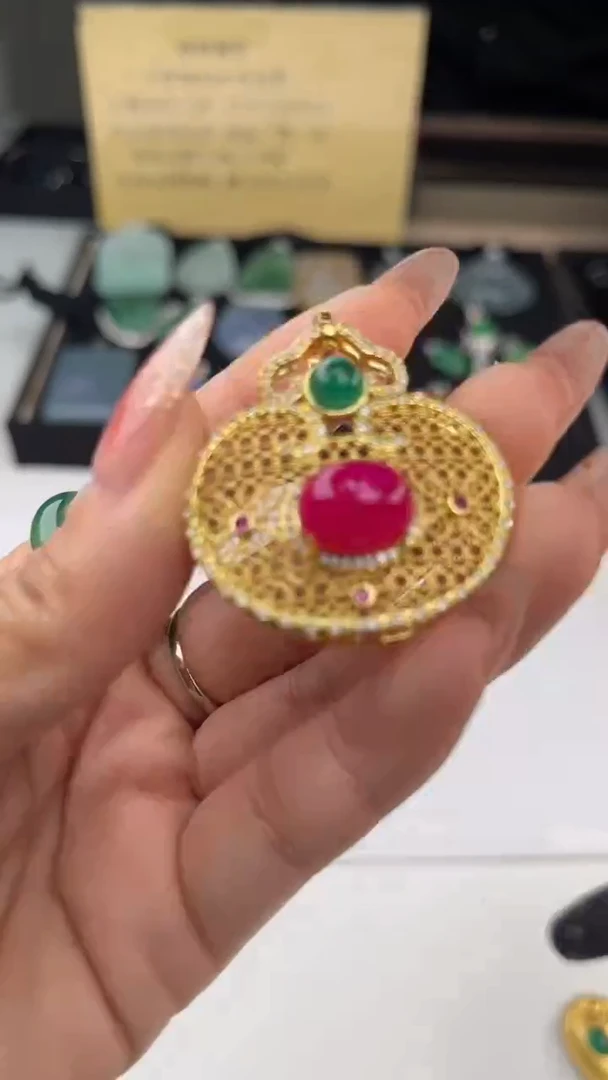 【闪购商品】翡翠吊坠(赠链)合金41369/多样性发起一