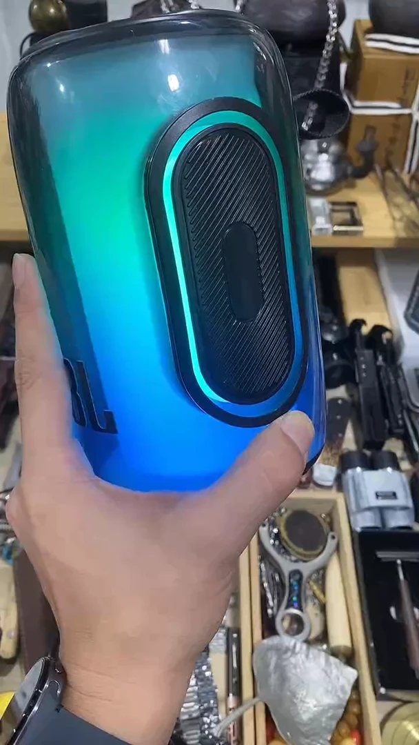 瓷片闪购商品  如图所示