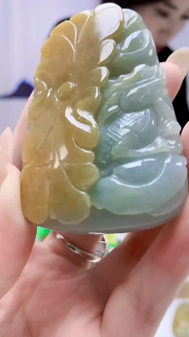 未镶嵌定制翡翠4829DD-毛货挂件135