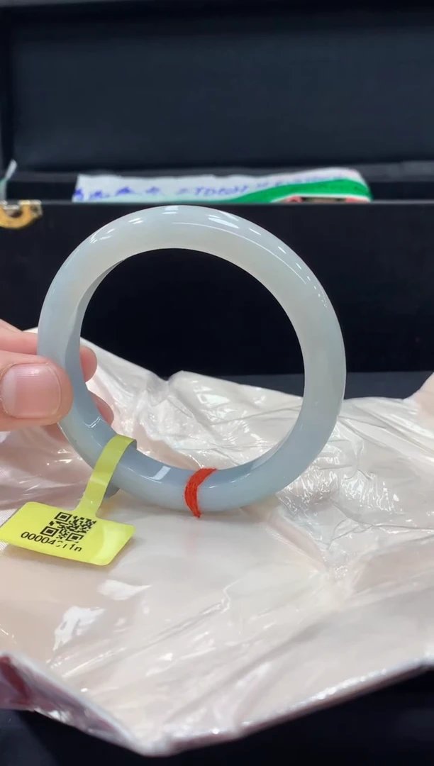 未镶嵌手镯翡翠翡翠手镯