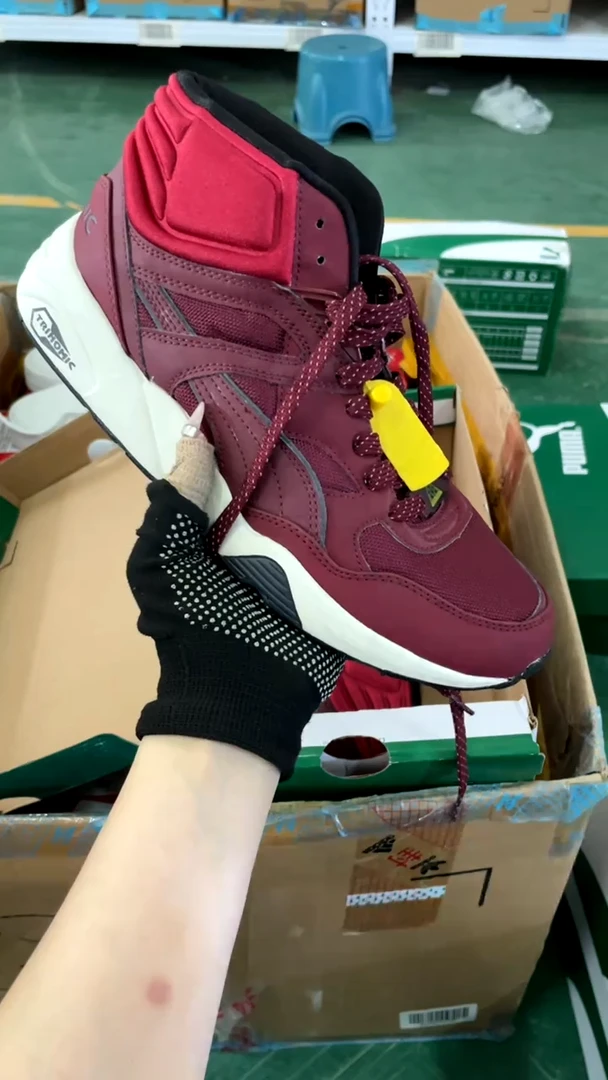 彪马时尚运动休闲鞋41  YY12