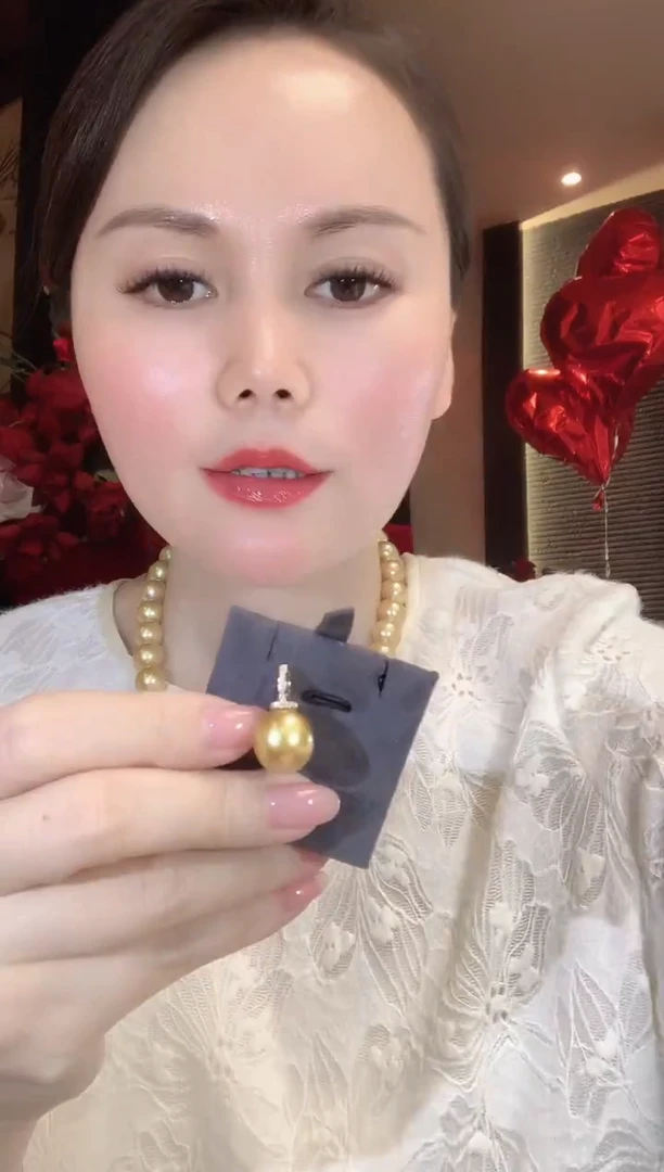 18K金镶嵌吊坠(不含链)海水珍珠C56