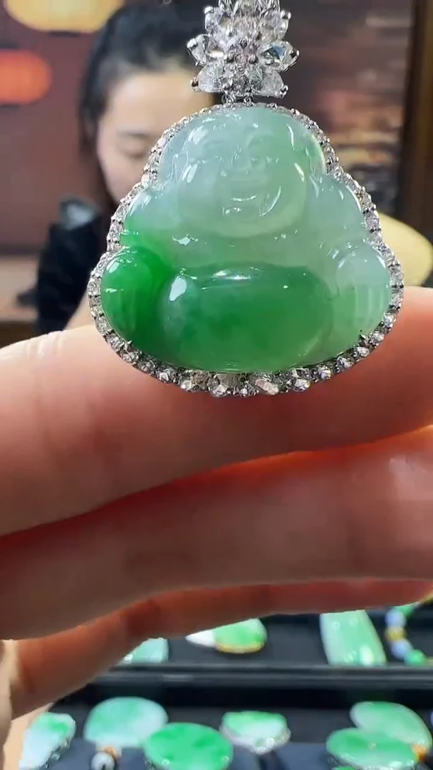 18K金镶嵌挂件翡翠佛公 不含链