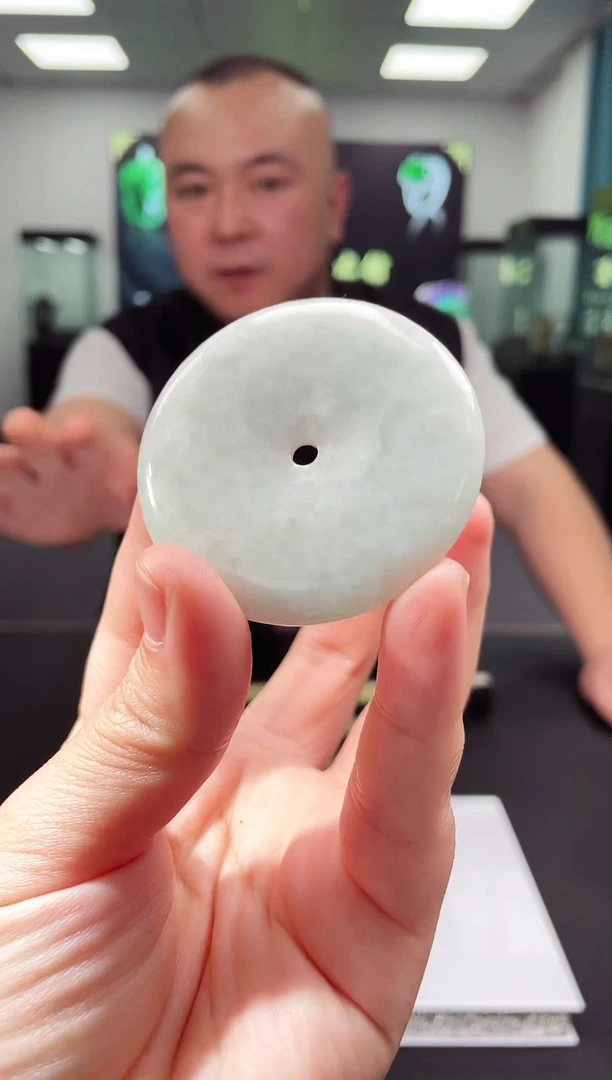 翡翠未镶嵌颈饰天然A货翡翠