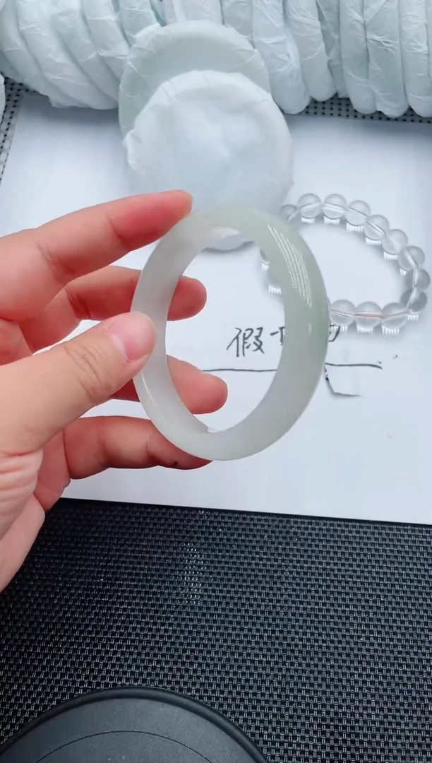 未镶嵌手镯石英质玉36-56-57