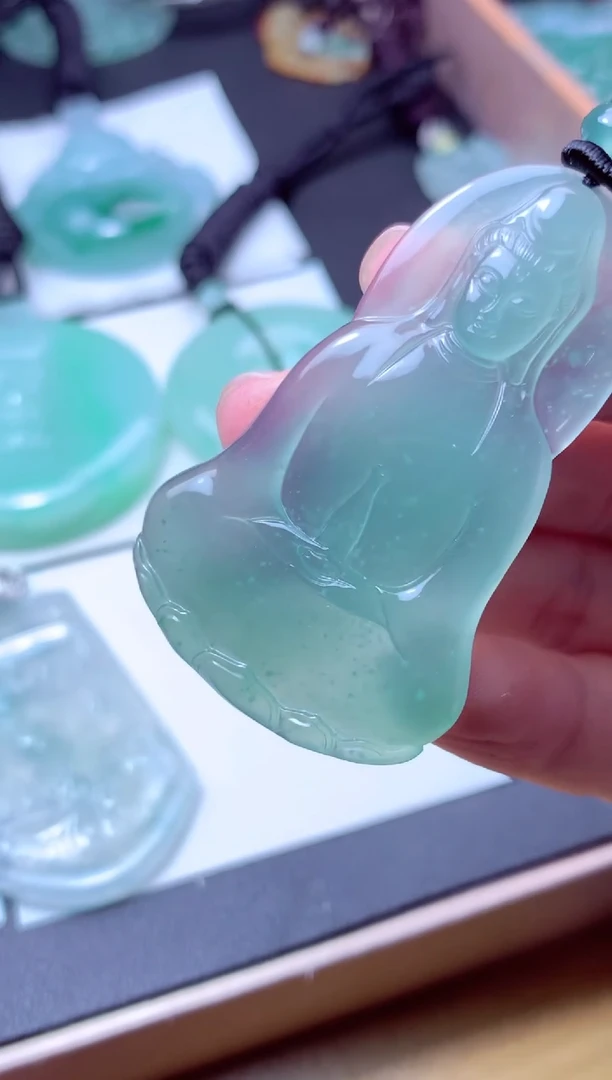 颈饰未镶嵌翡翠天然A货翡翠