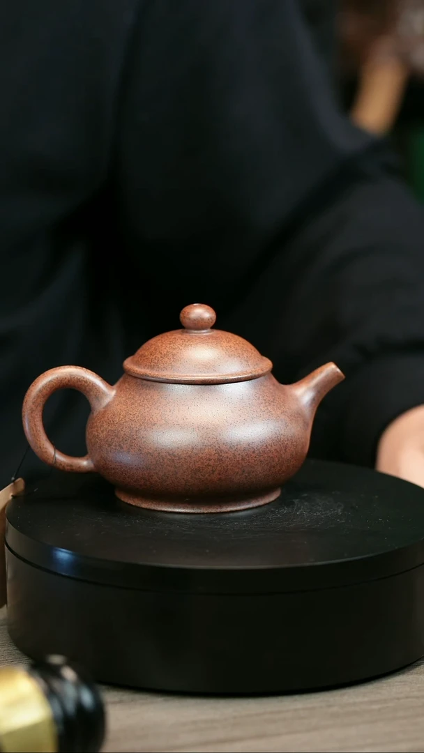 茶壶紫砂杰****生H2374赵翠虹天星泥光素潘壶